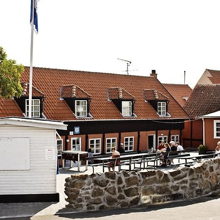 Gudhjem Hostel Экстерьер фото