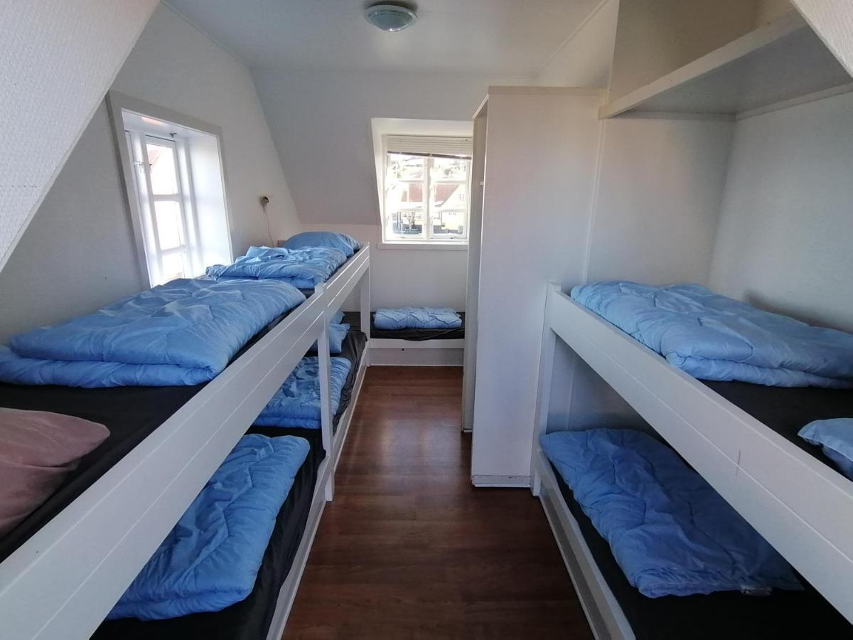 Gudhjem Hostel Экстерьер фото
