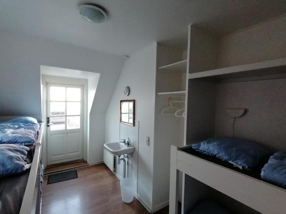 Gudhjem Hostel Экстерьер фото