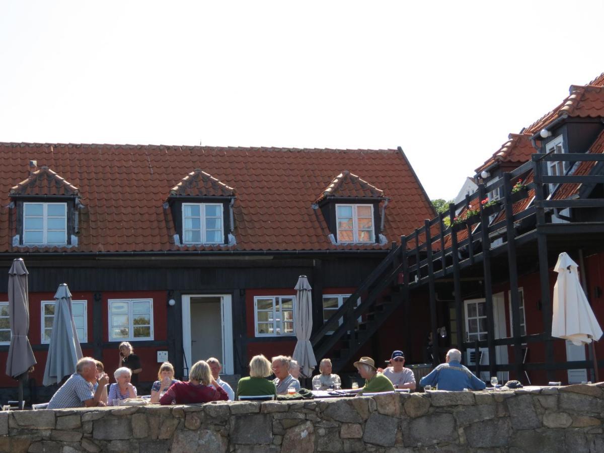 Gudhjem Hostel Экстерьер фото