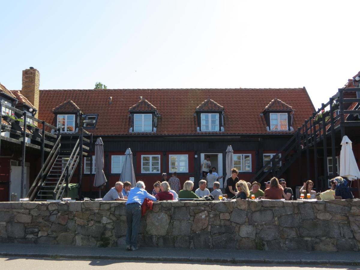 Gudhjem Hostel Экстерьер фото