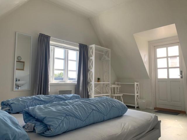 Gudhjem Hostel Экстерьер фото